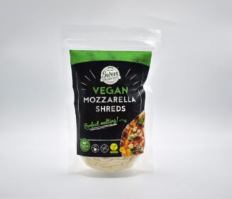 Mozzarella shreds front 200g
